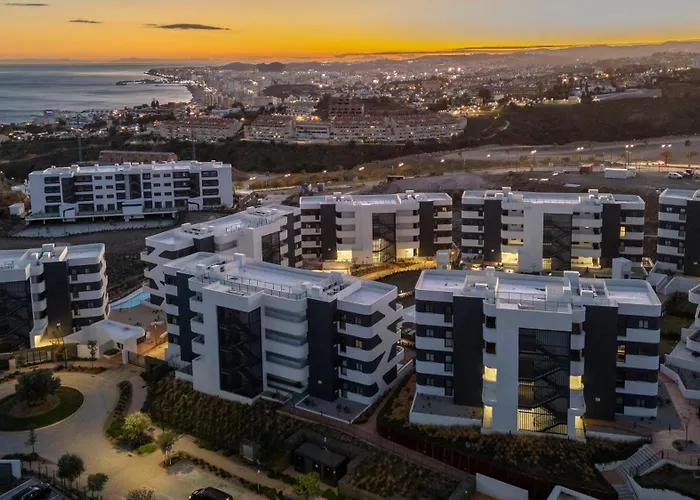 Higueron West Collection - The Poolside Garden By Hwpc フエンヒロラ