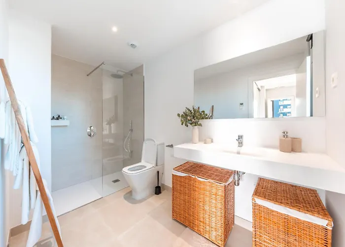 Higueron West Collection - The Poolside Garden By Hwpc Daire