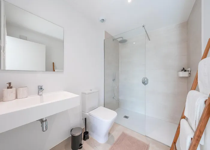 Higueron West Collection - The Poolside Garden By Hwpc Daire